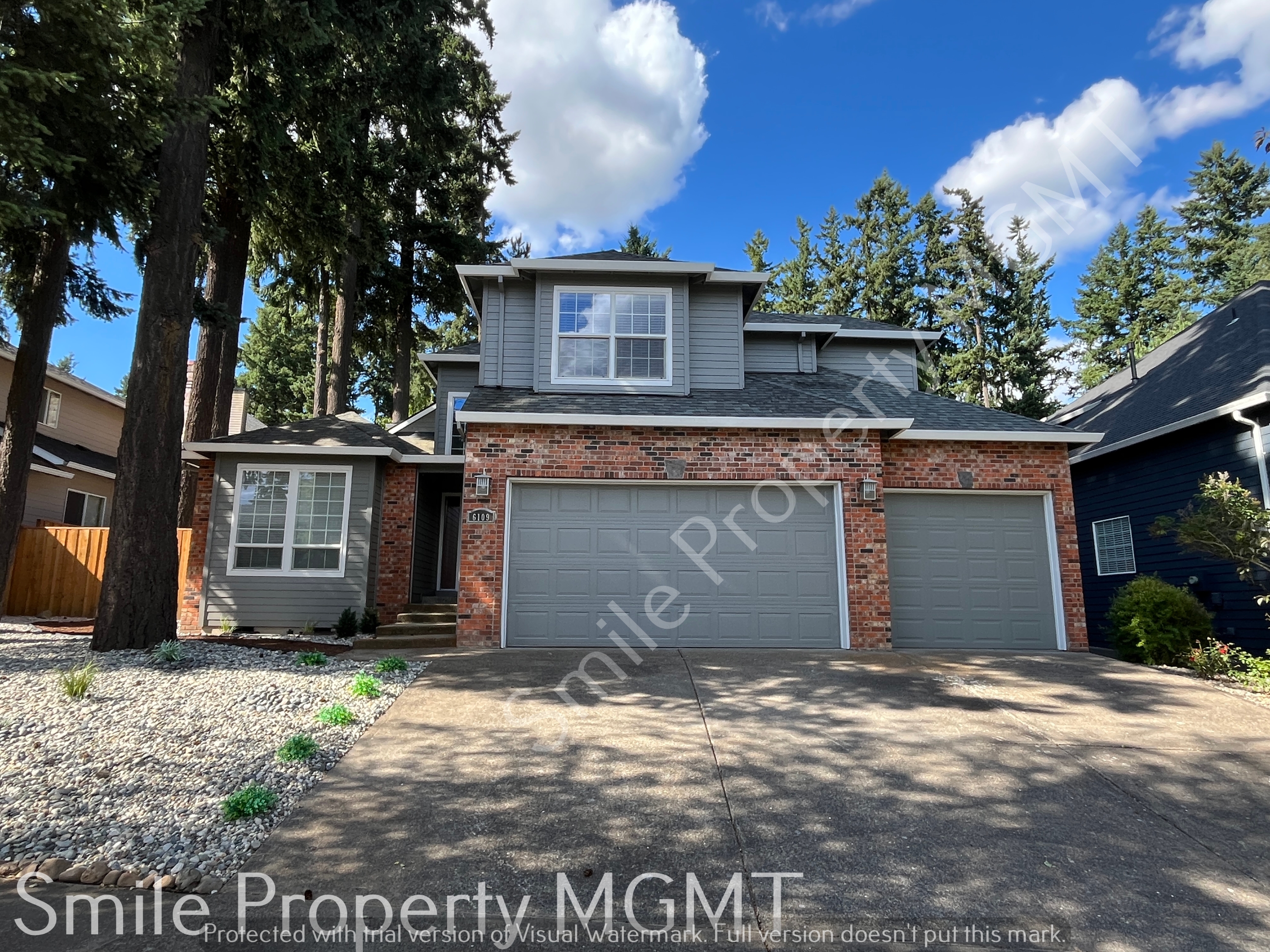 6109 Summer Woods